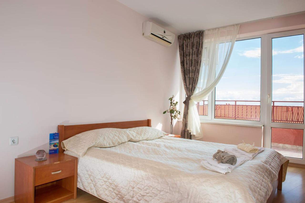 Privilege Beach Apartments Święty Włas Zewnętrze zdjęcie