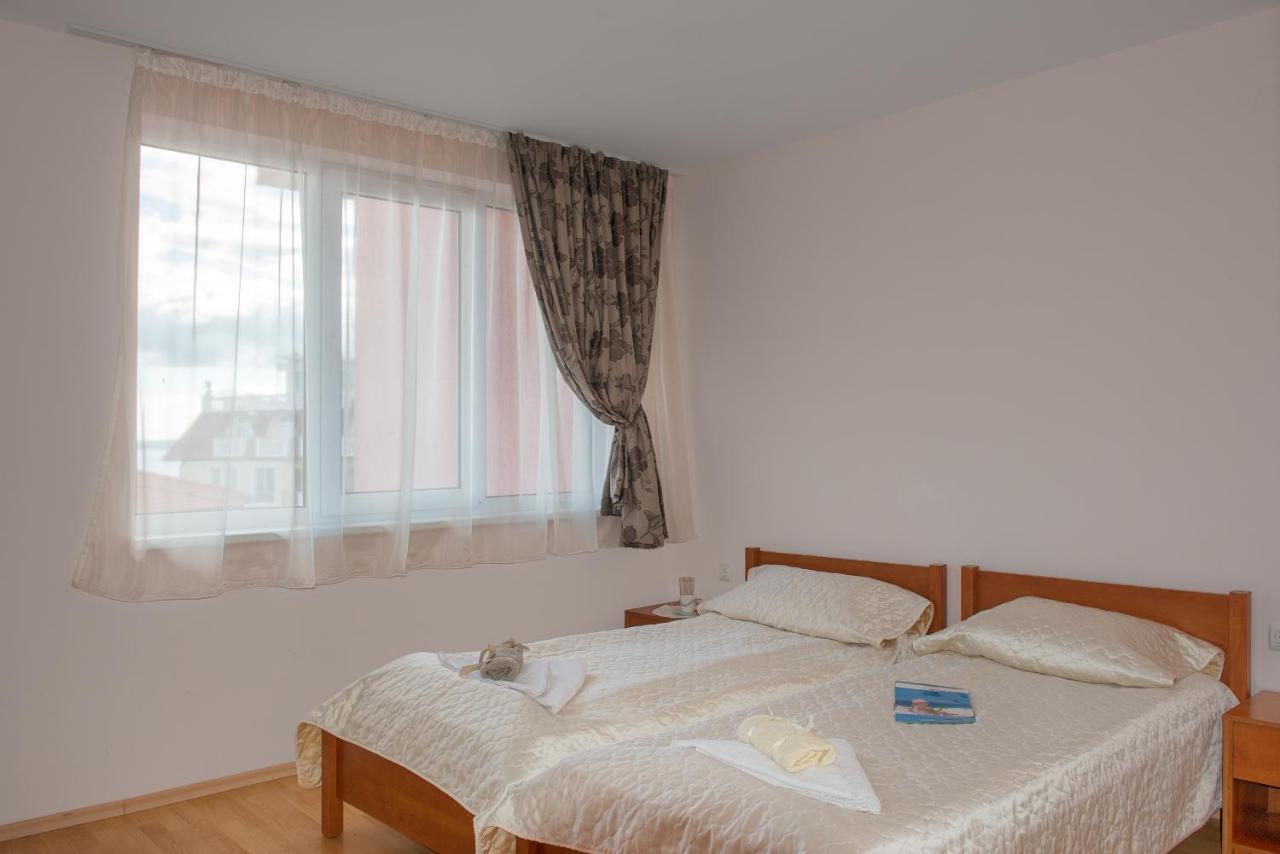 Privilege Beach Apartments Święty Włas Zewnętrze zdjęcie