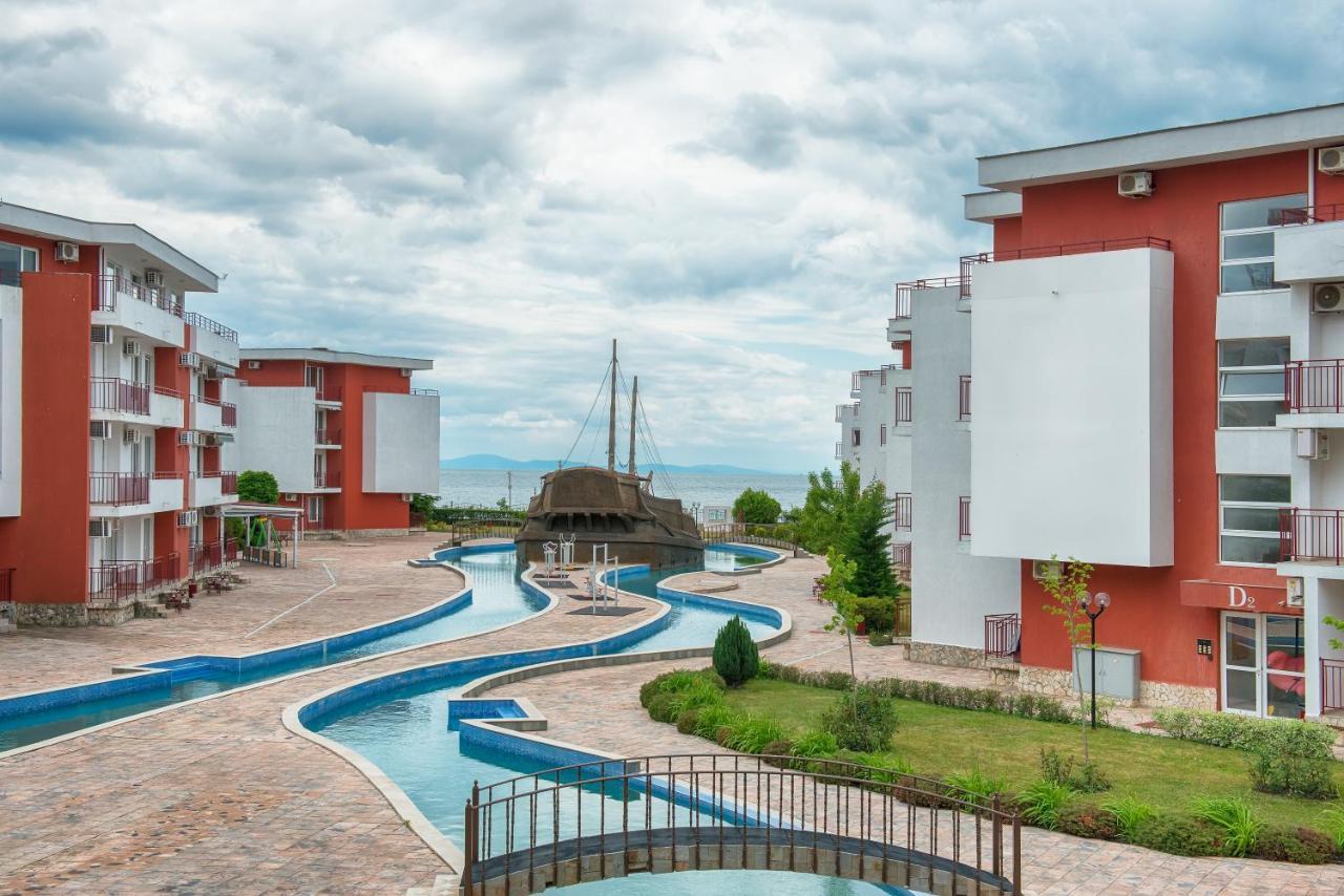 Privilege Beach Apartments Święty Włas Zewnętrze zdjęcie