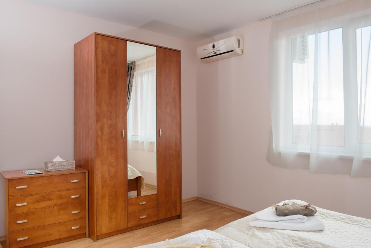 Privilege Beach Apartments Święty Włas Zewnętrze zdjęcie