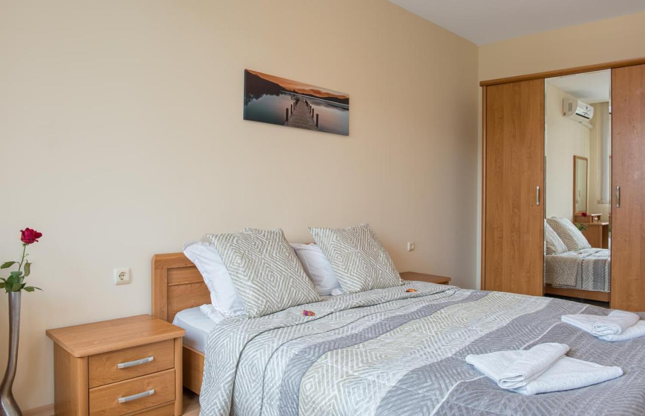 Privilege Beach Apartments Święty Włas Zewnętrze zdjęcie