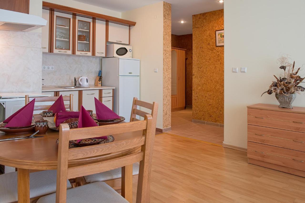 Privilege Beach Apartments Święty Włas Zewnętrze zdjęcie